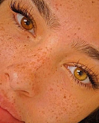 amber eyes