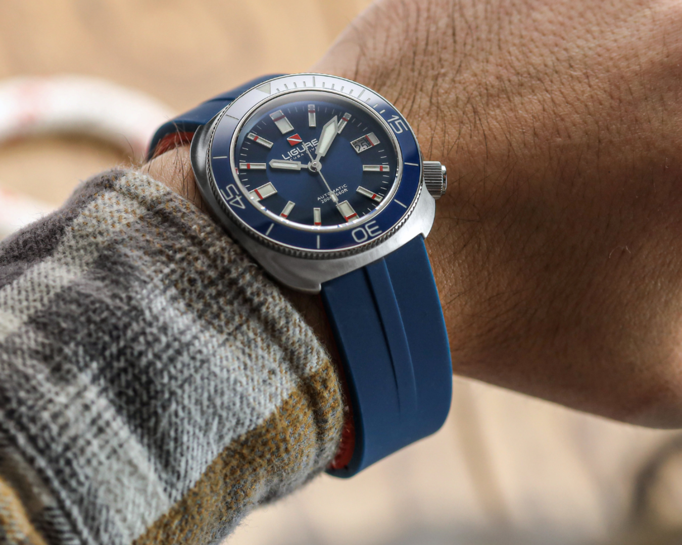Detailed shot of the luminous markers on a Ligure watch face