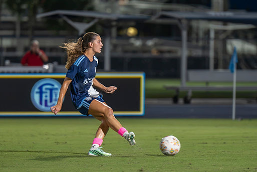 Sporting Jax midfielder Ashlyn Puerta (10) scoring on a penalty kick against Ft. Lauderdale United during the first half of a Gainbridge Super League soccer match on Friday, October 16 2026, at Hodges Stadium in Jacksonville, Fl.. (Photo/Michael Hornstein)