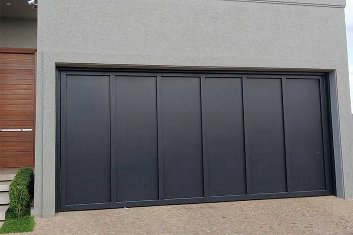 31663364_1922335537788477_74985432398472