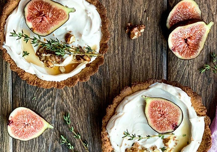 Almond flour pie crust with vanilla yogurt filling