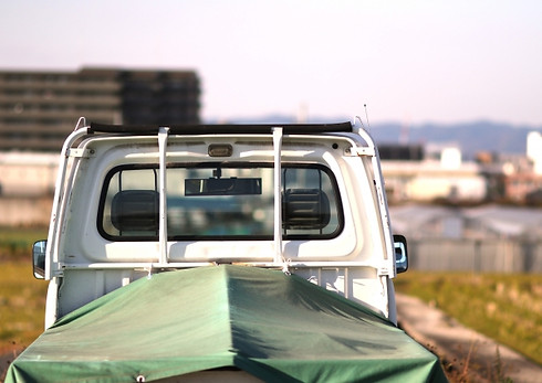 トラックの荷台のシート