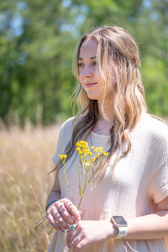 professional-portrait-photography-senior-field