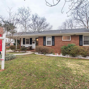 6214 Hollins Dr*