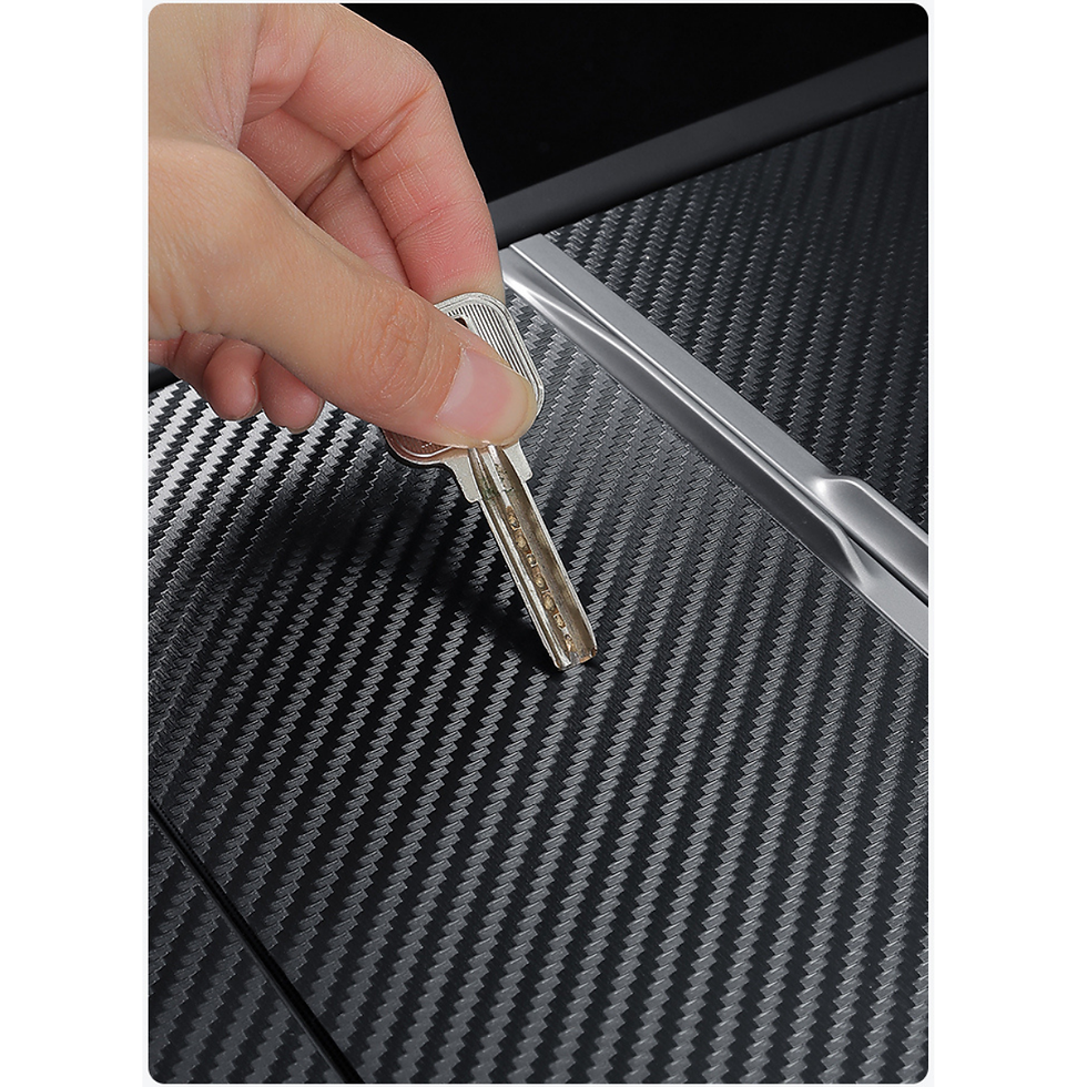 Küçük resim: Tesla Model Y Juniper ve Model 3 Highland Orta Konsol Karbon Fiber Ahşap ve Mat Siyah Kaplama - Red Lion Parts