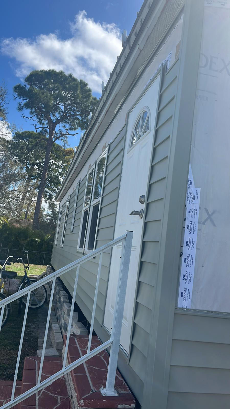 ELVIN SIDING6.jpg