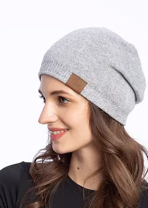 grey hat.webp
