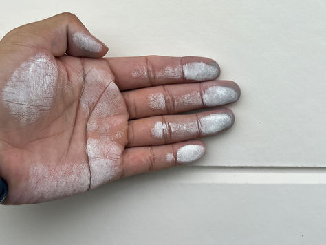 チョーキング現象とは？外壁が白くなる原因と対策