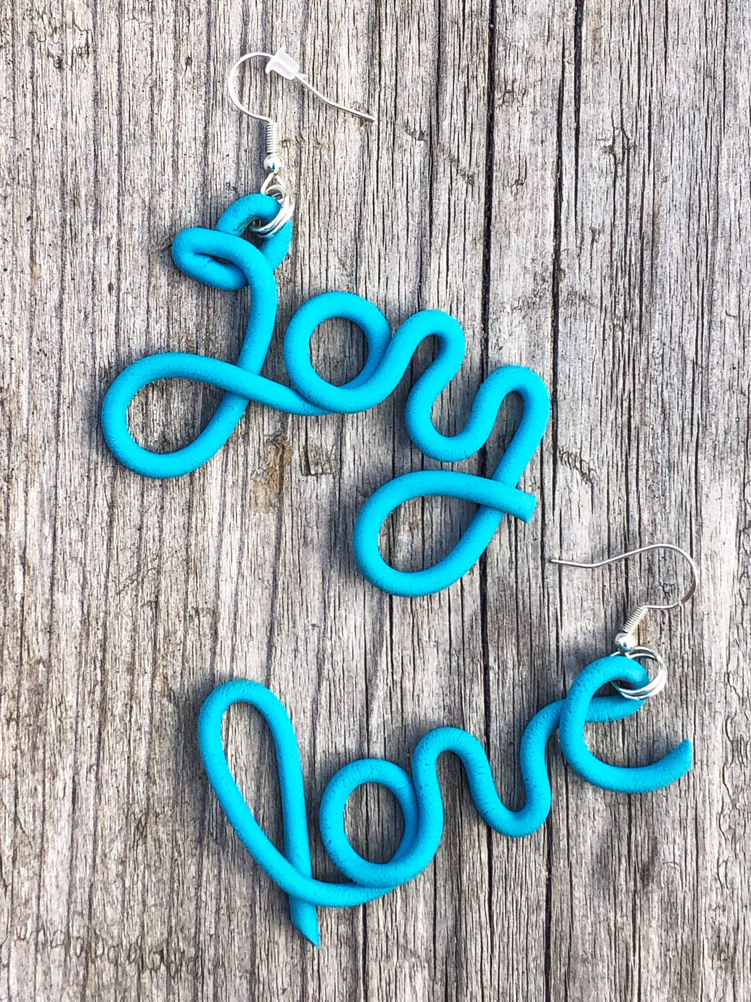 Loopy Letters | Mismatched loopy love