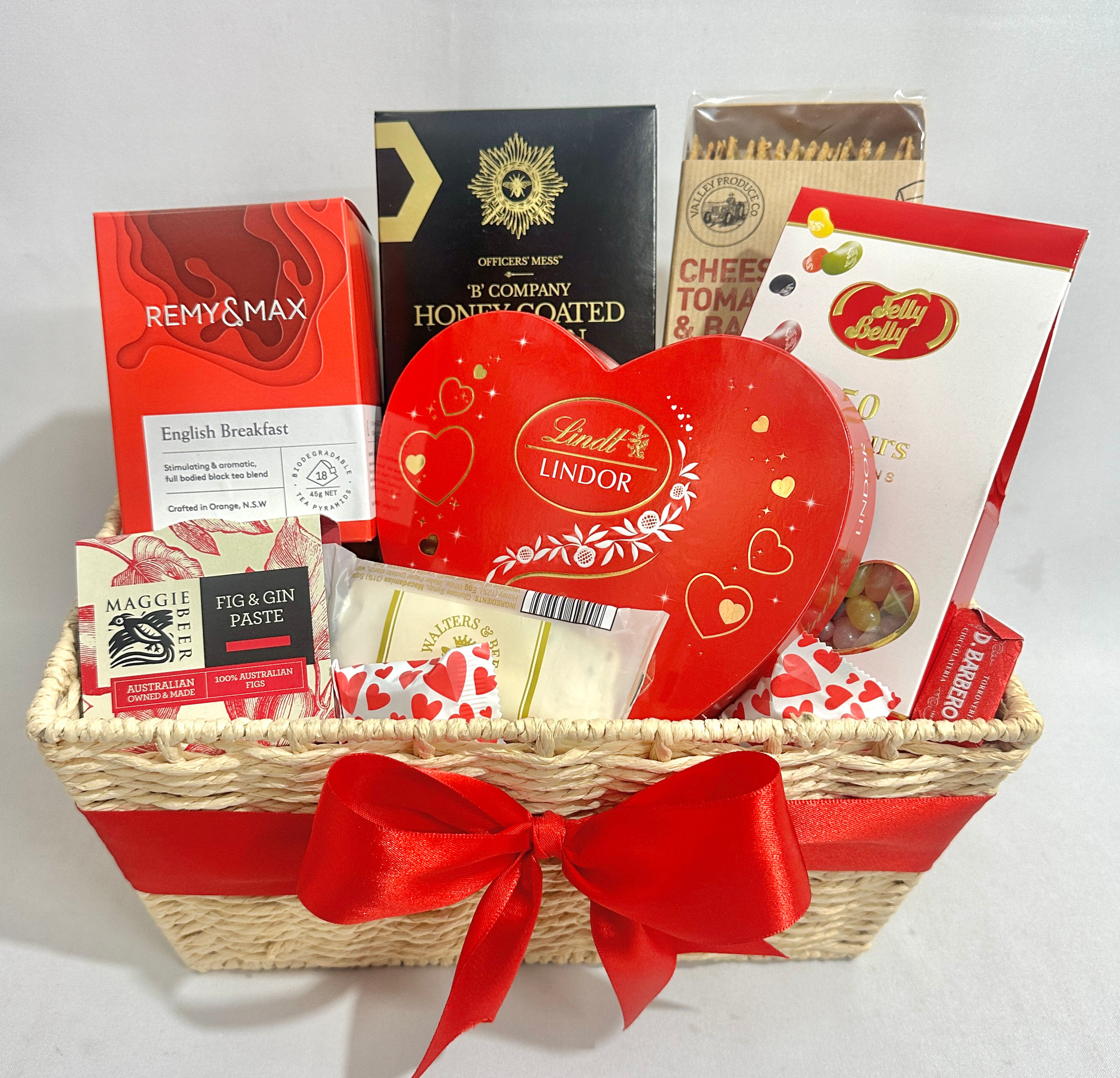 Scarlet Hearts Luxury Basket