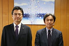 20240409加藤市長と和泉裕一先生.jpeg