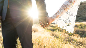 Noivos serão indenizados por celebrante que estragou casamento com discurso sem-noção