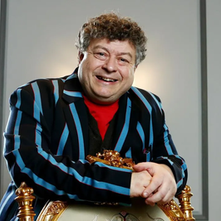 Rory Sutherland: Solving Commercial Challenges Through Human Irrationality and Behavioral Science