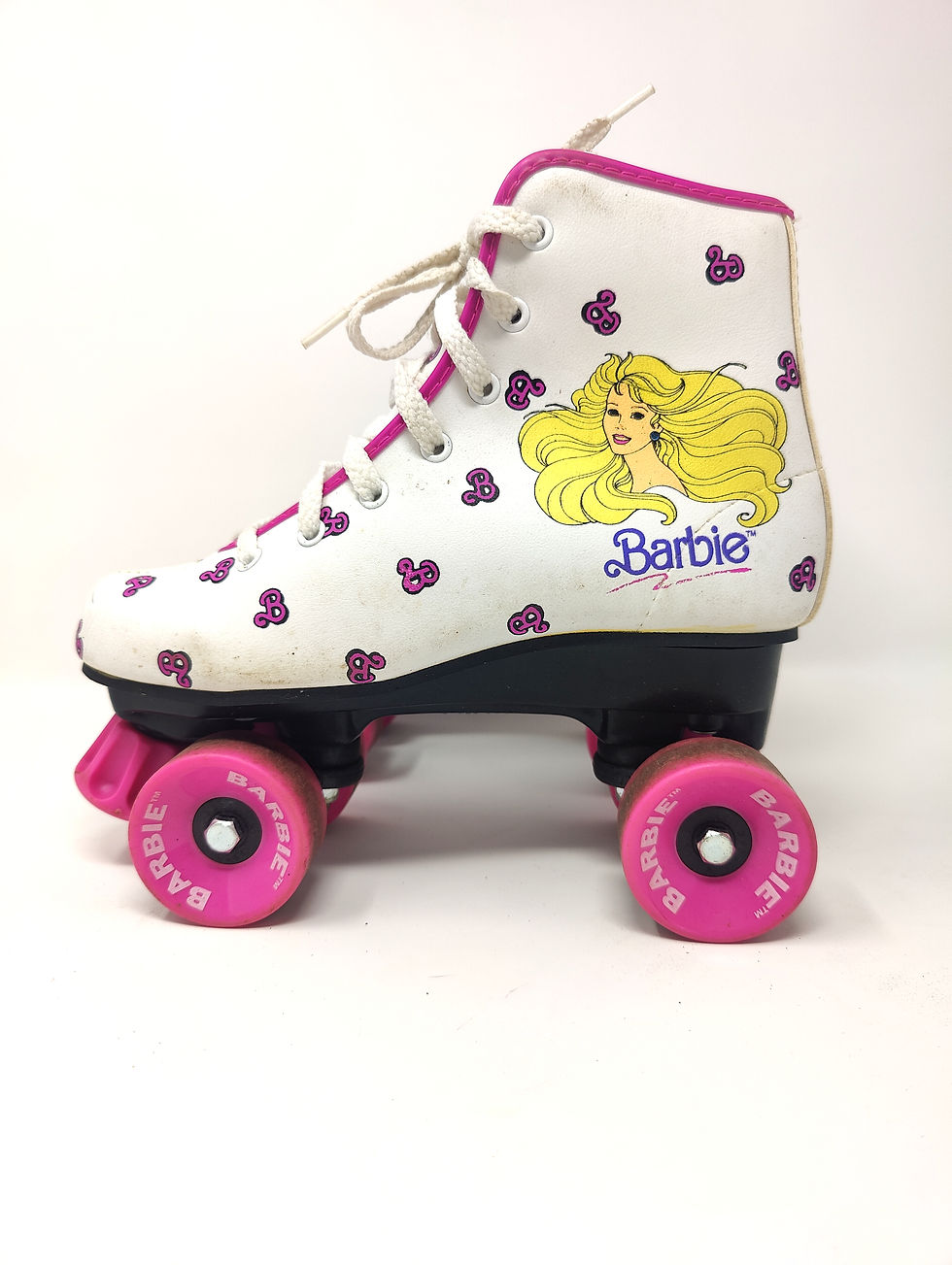 Thumbnail: VINTAGE 1988 SIZE 3 CHILD'S BARBIE ROLLER SKATES by BROOKFIELD