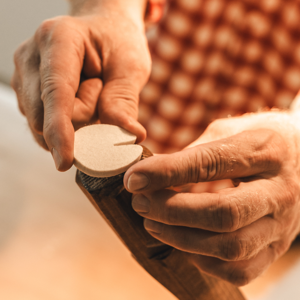 Filzschuhe von Sheepskinnature für die Schafhocker