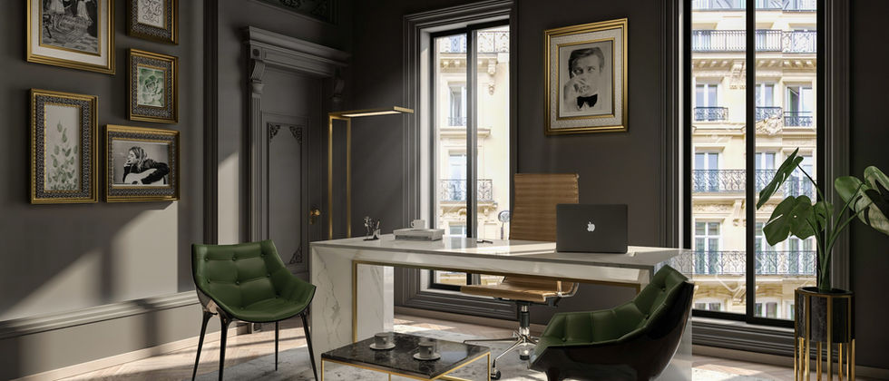 Luxus Büro- Berlin: Nahansicht des hellen Schreibtischs mit goldfarbenen Details, grünen Stühlen und einer Pflanze vor hohen Fenstern.