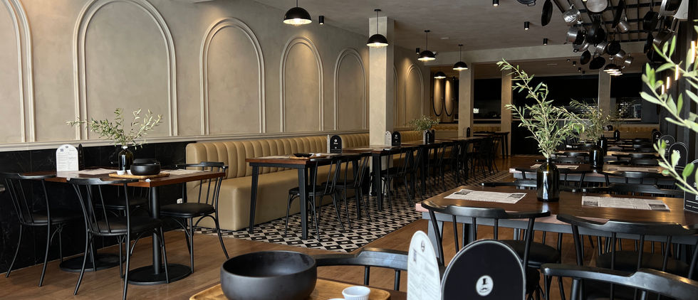 Innenarchitektur Gastronomie, Restaurant Innenarchitekt, Fast Food Einrichtung planen, Pizzeria Innenarchitektur, Gastronomiekonzept Design, Innenarchitektur Restaurant Berlin, Restaurantgestaltung modern, Innenarchitekt Franchise Gastronomie, Gastronomie Umbau Design