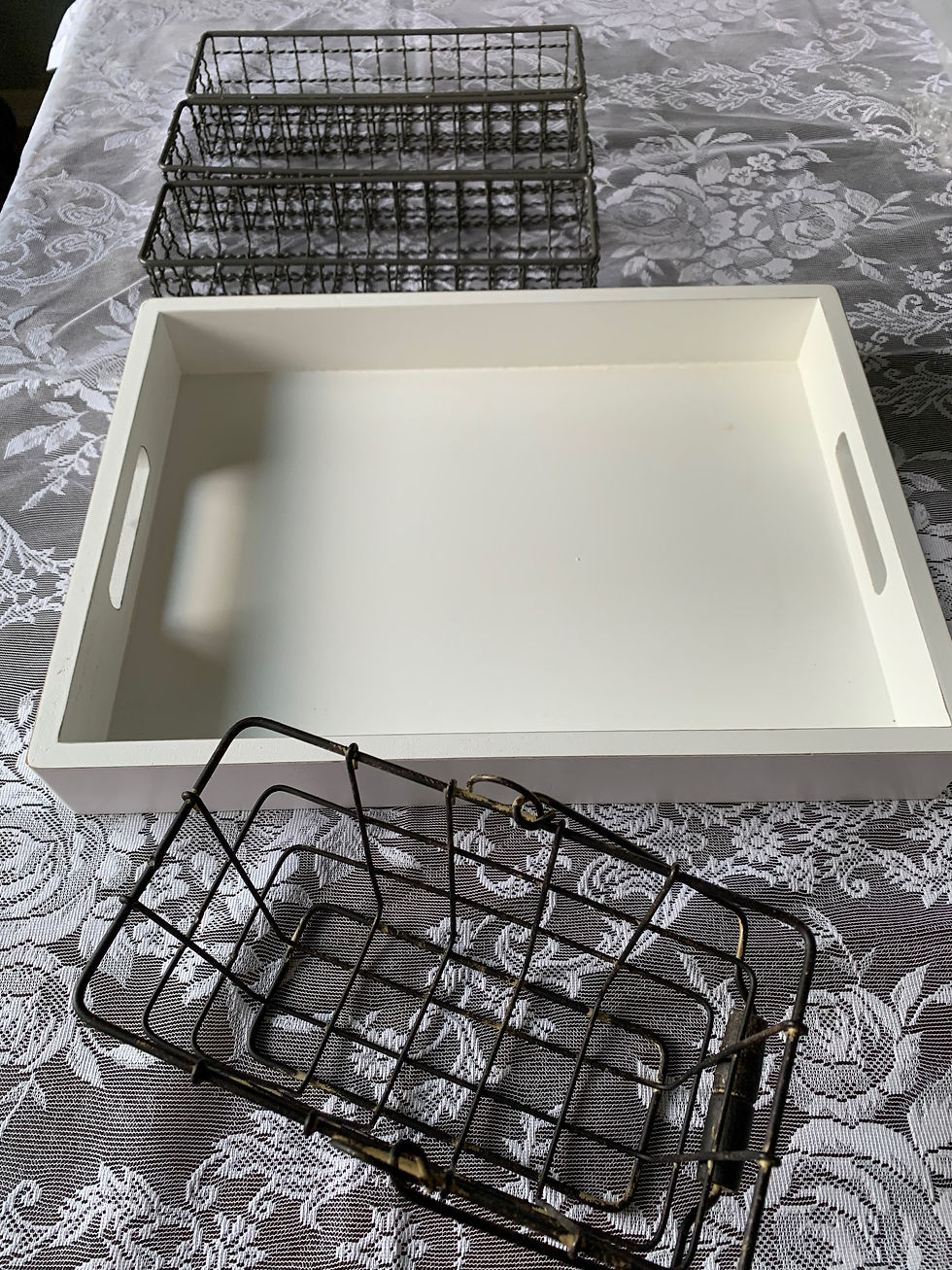 Thumbnail: Metal silverware tray with napkin holder