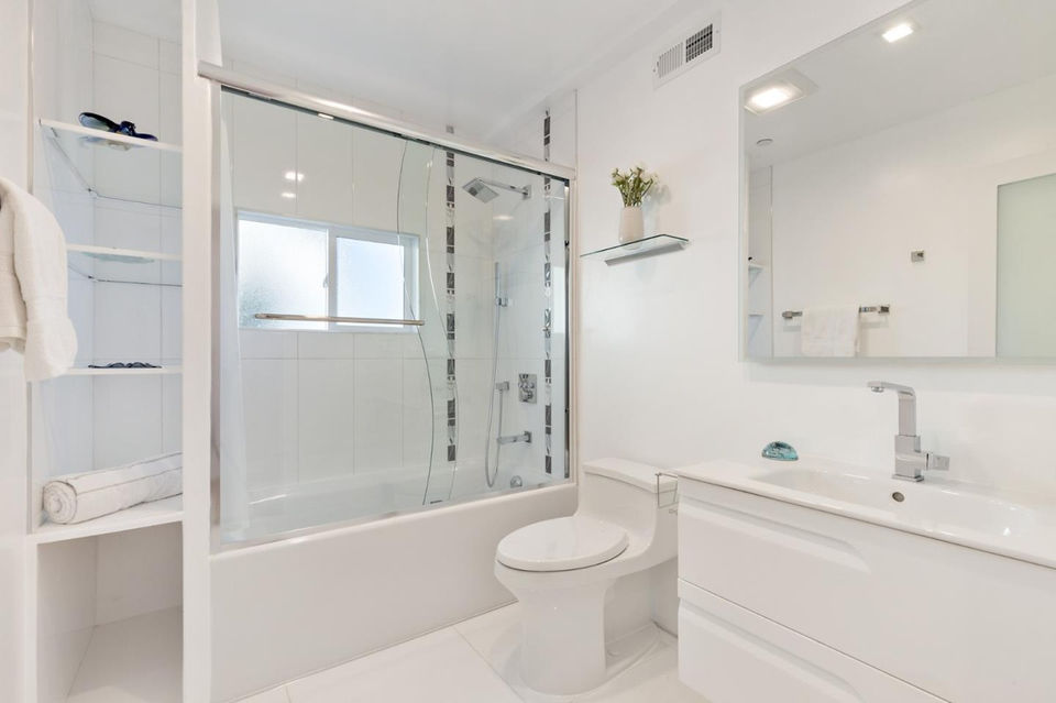 Bathroom C22 After.jpeg