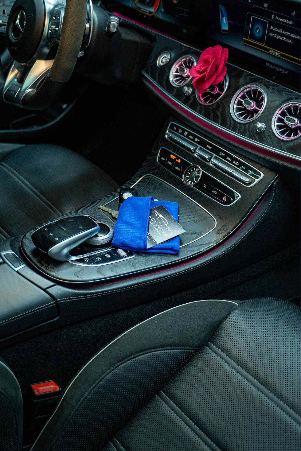 7d6d32dc-e14e-4ee2-b635-2a5353f9c114