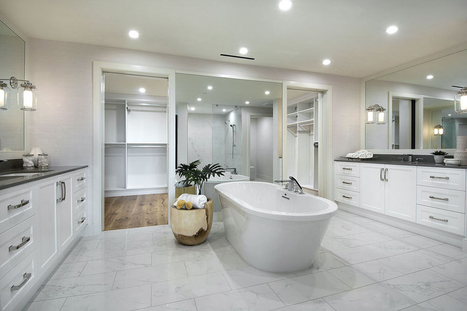 Kalea Bay 406 Master Bath 2.jpg