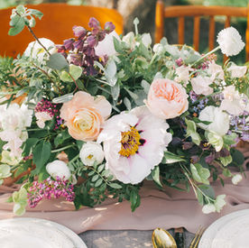 Luxury blush and white floral wedding centerpiece at Wedge Wood San Ramon.