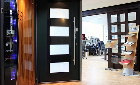 Dveri V Astrahani Zakazat Dveri V Kompanii Vertikal