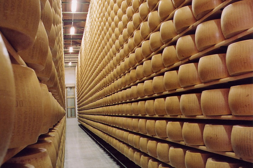 Thumbnail: Parmigiano Reggiano DOP - Vacche Rosse 40 Mesi  Parmigiano Reggiano PDO - Red Cows 40 Months