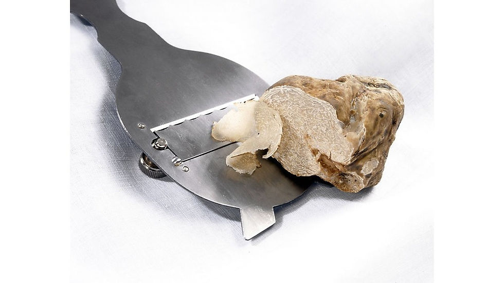 Miniaturebillede: Tagliatelle al Tartufo Bianco di Sant'Agata Feltria Tagliatelle with the White Truffle of Sant'Agata Feltria