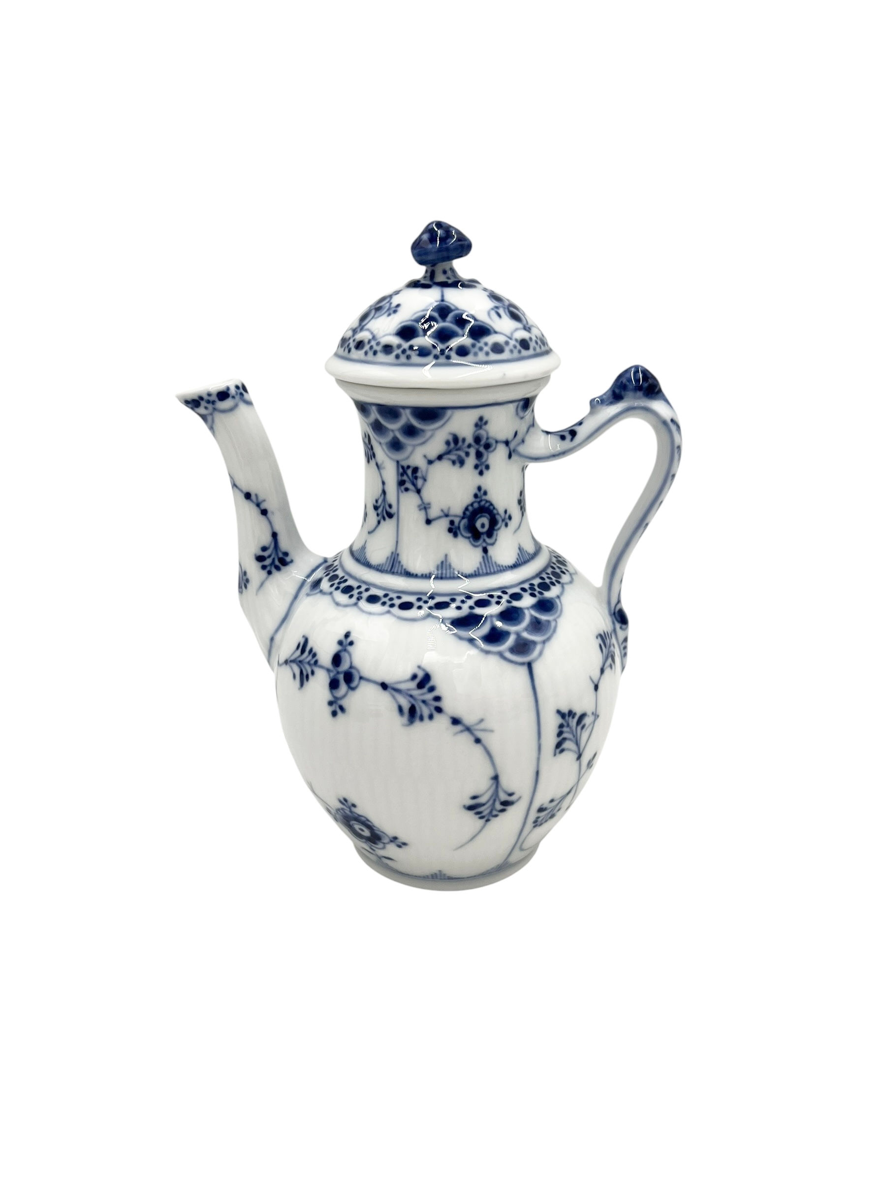 Nr: 1/647 - Sjælden lille kande - Halvblonde Royal Copenhagen RC