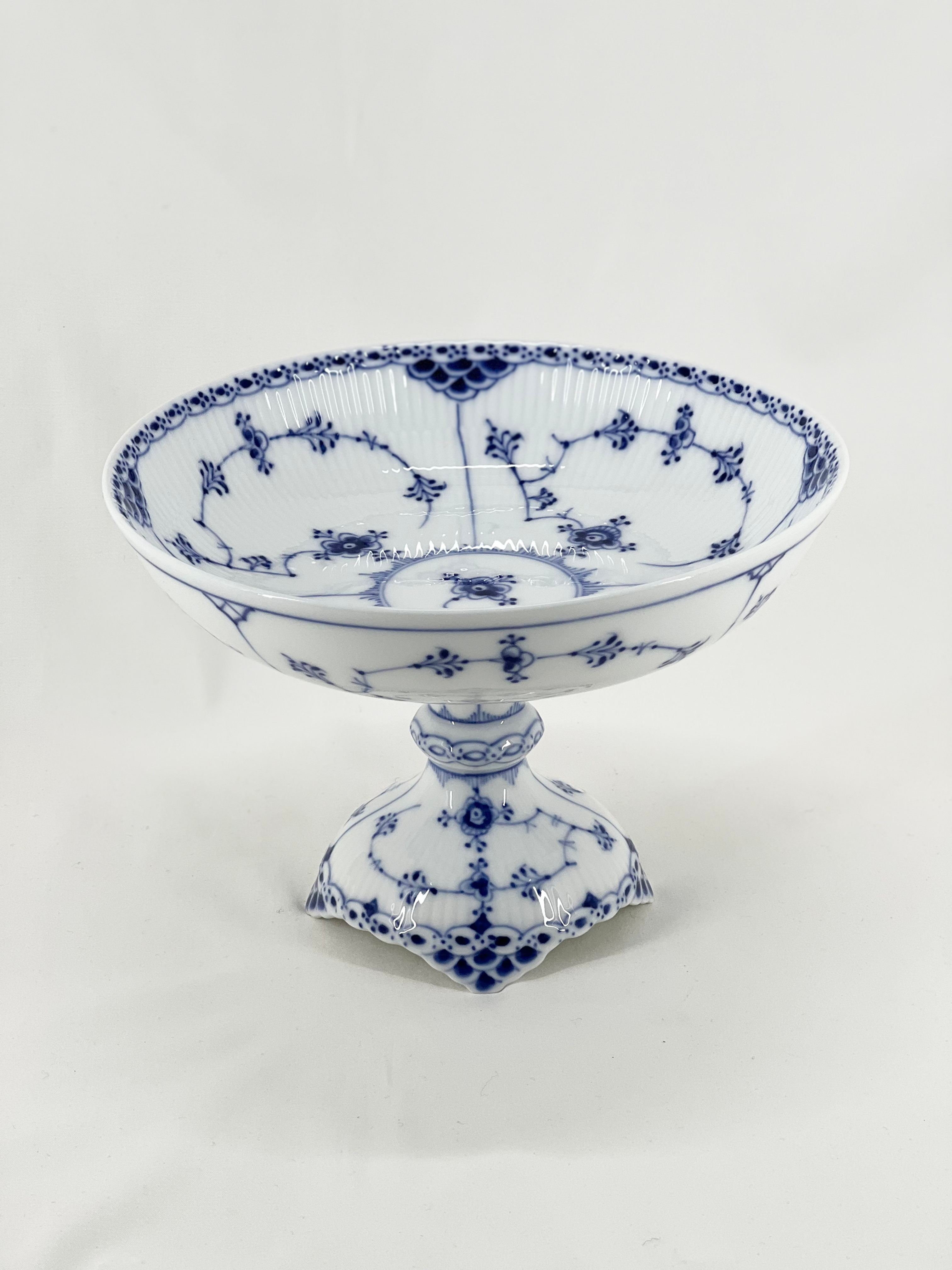 Nr: 1/513 - Opsats - Halvblonde Royal Copenhagen RC