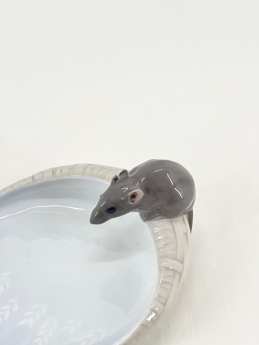 Miniaturebillede: Nr: 5/11 - Art Nouveau Skål med mus - Royal Copenhagen RC