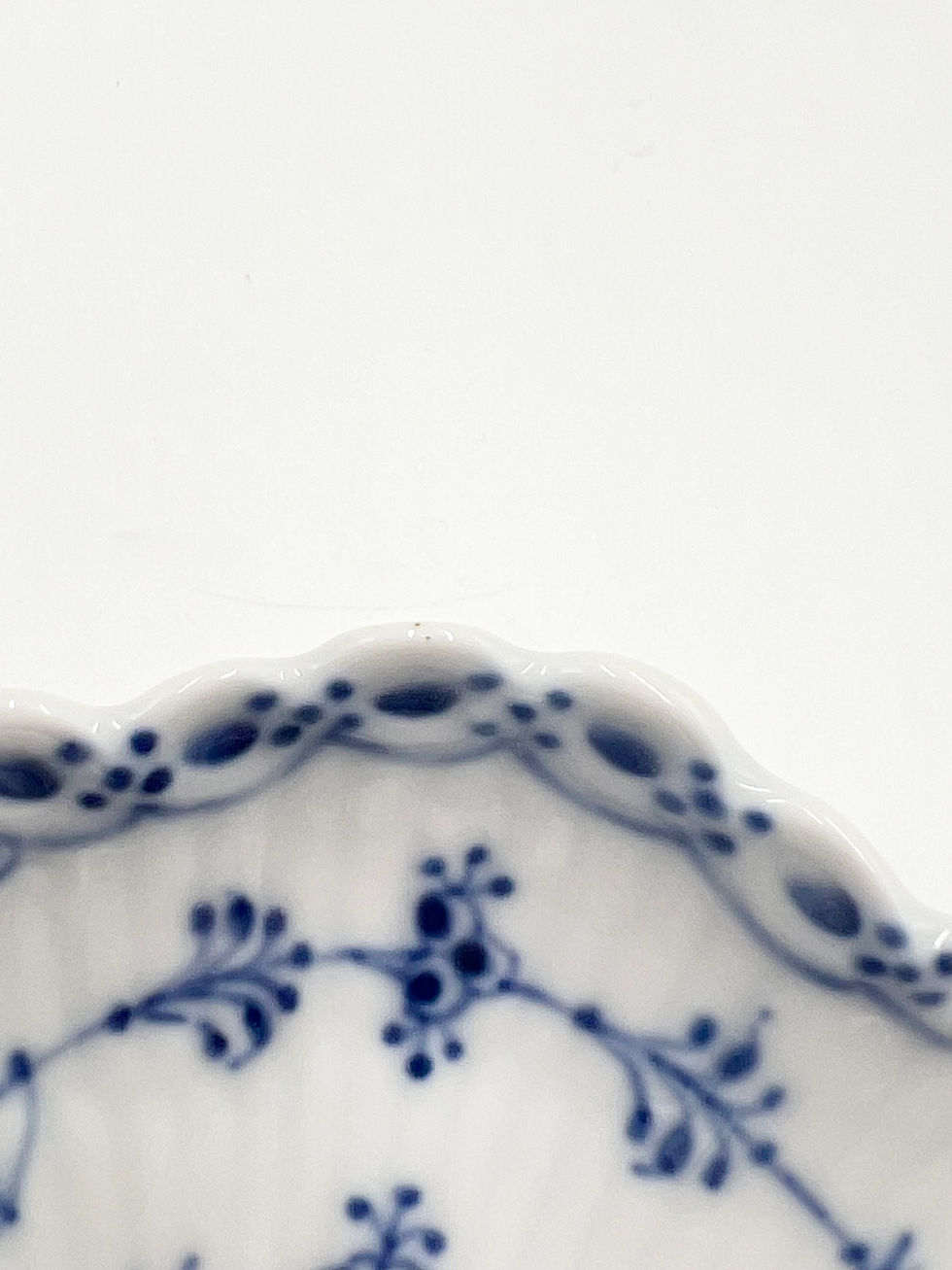 Miniaturebillede: Nr: 1/550 - Sjælden asiet Halvblonde Royal Copenhagen RC