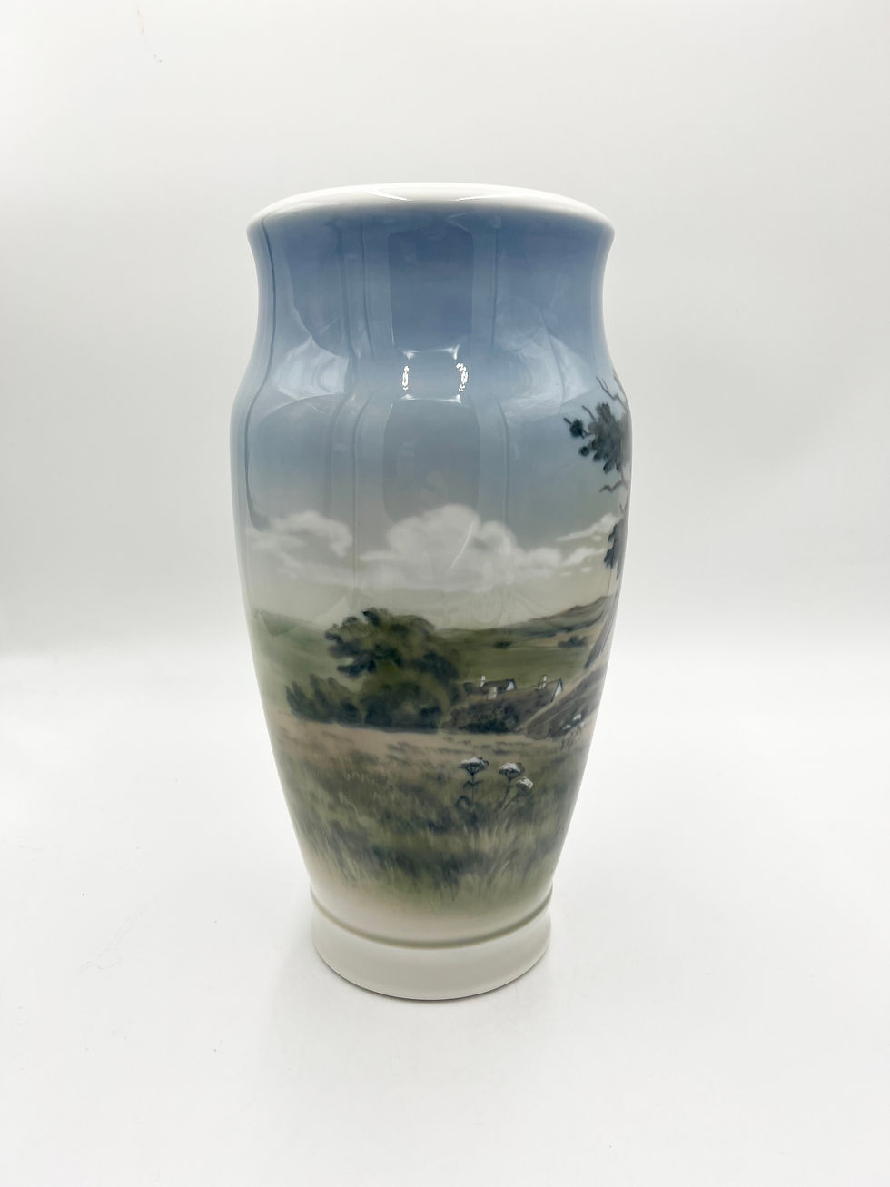 Miniaturebillede: Nr: 2873/2040 - Stor vase med bondegårde - Royal Copenhagen RC