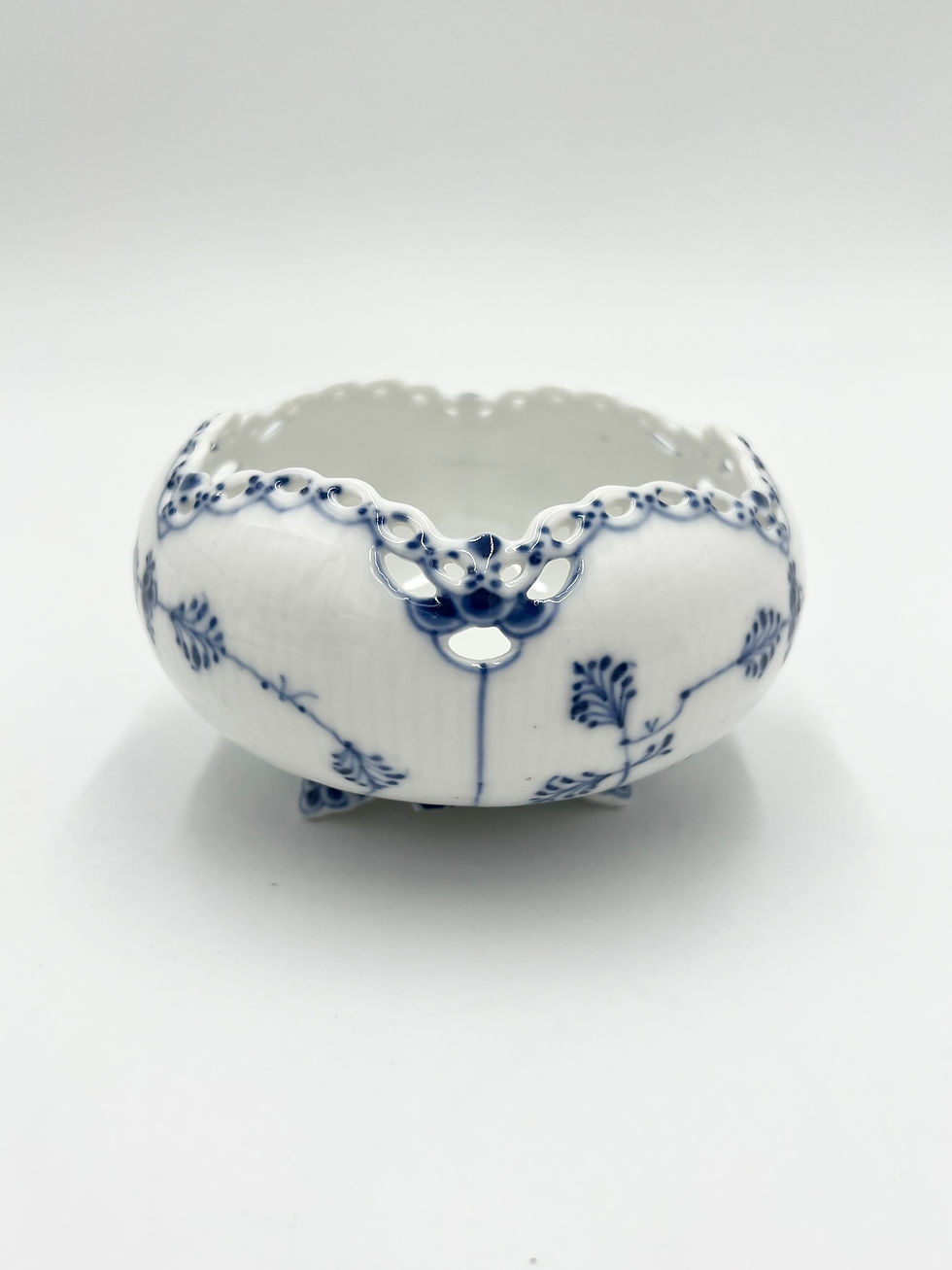 Miniaturebillede: Nr: 1/1044 - Sjælden Buketholder - Helblonde Royal Copenhagen RC