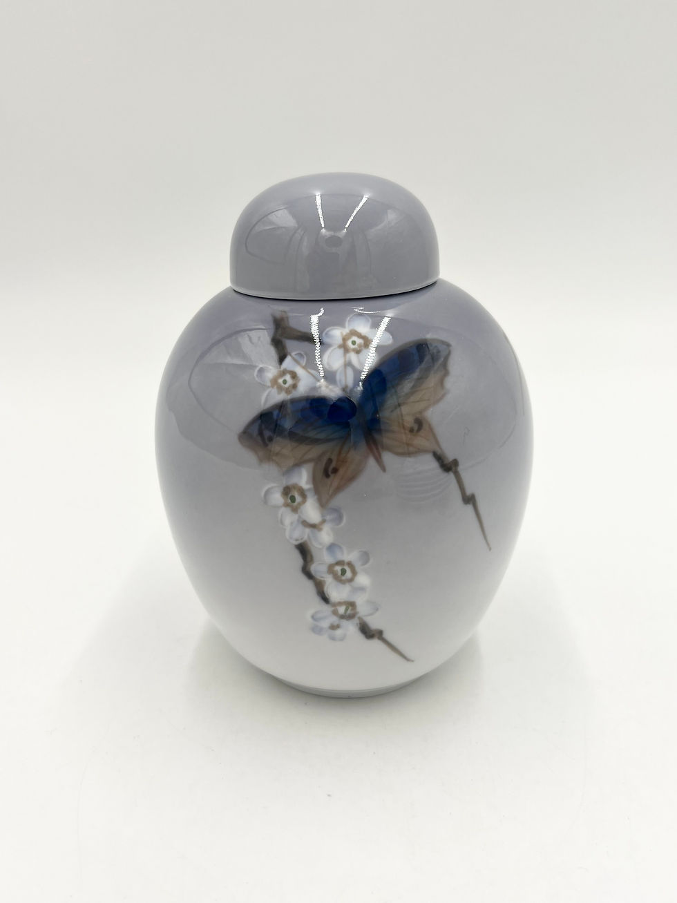 Miniaturebillede: Nr: 1528/1241 - Krukke med låg med Sommerfug Art Nouveau - Royal Copenhagen RC