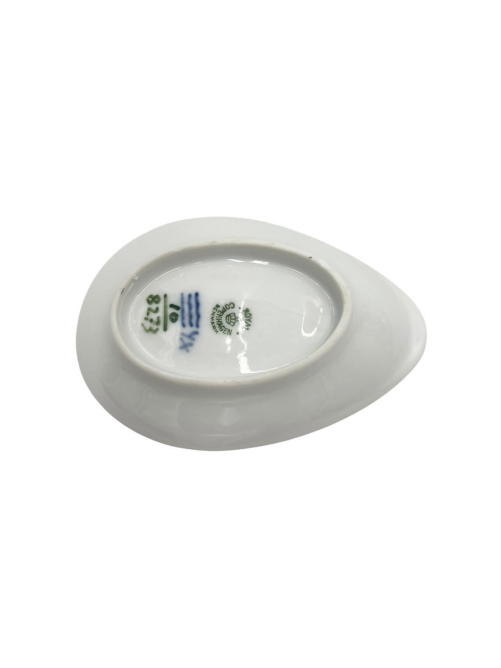 Thumbnail: Nr: 10/8273 - Østers asiet - Blå Blomst Flettet Royal Copenhagen RC