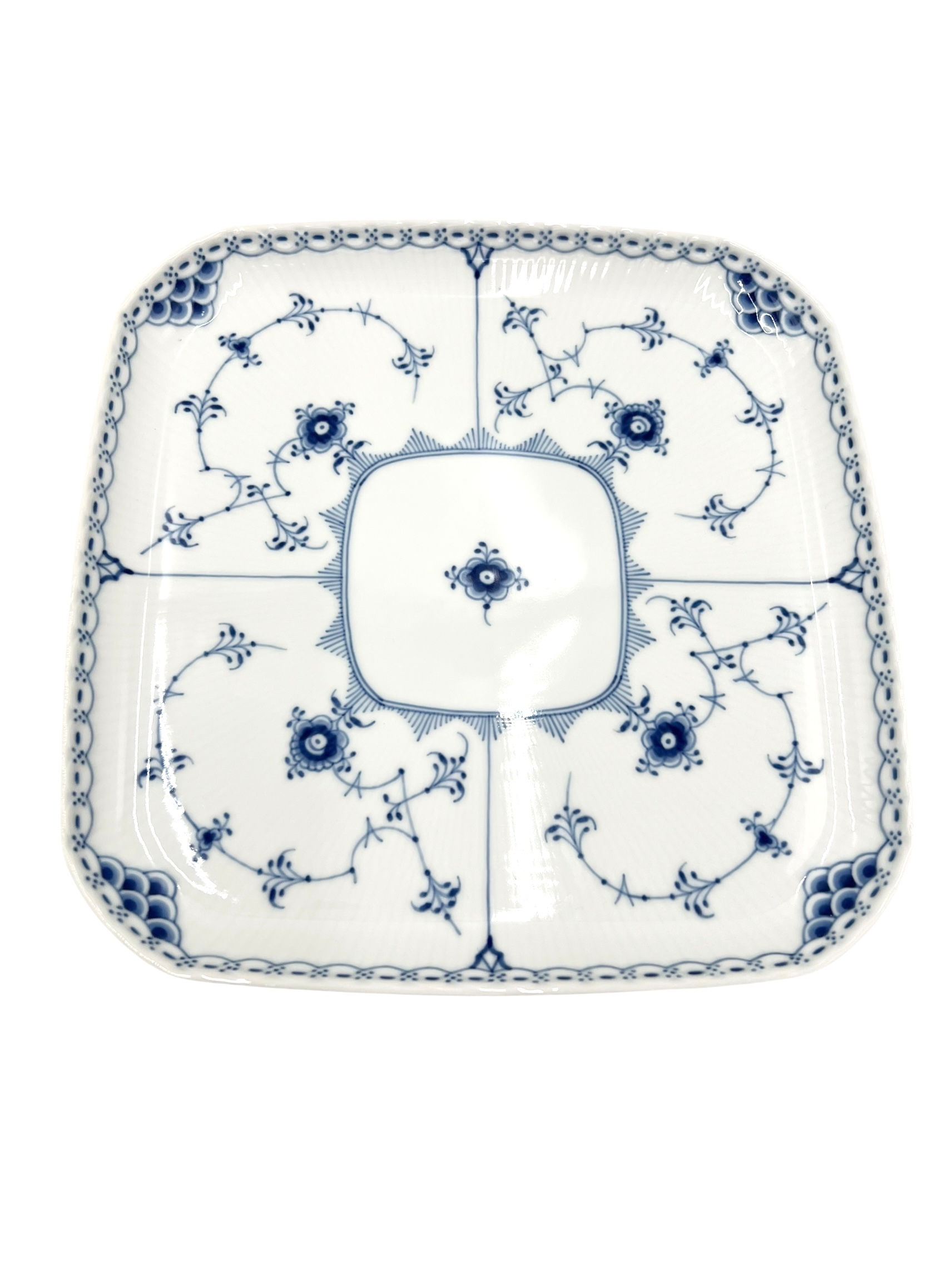 Nr: 720 - Firkantet asiet - Halvblonde Royal Copenhagen RC