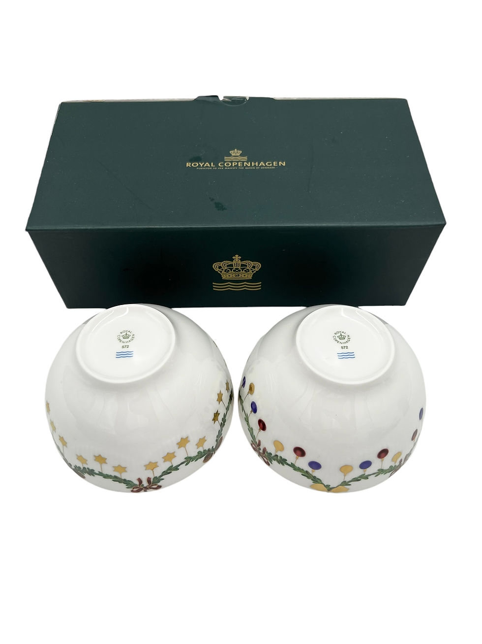 Miniaturebillede: Nr: 572 - 2 stk Skåle 30 cl - Stjerne Riflet Jul Royal Copenhagen RC