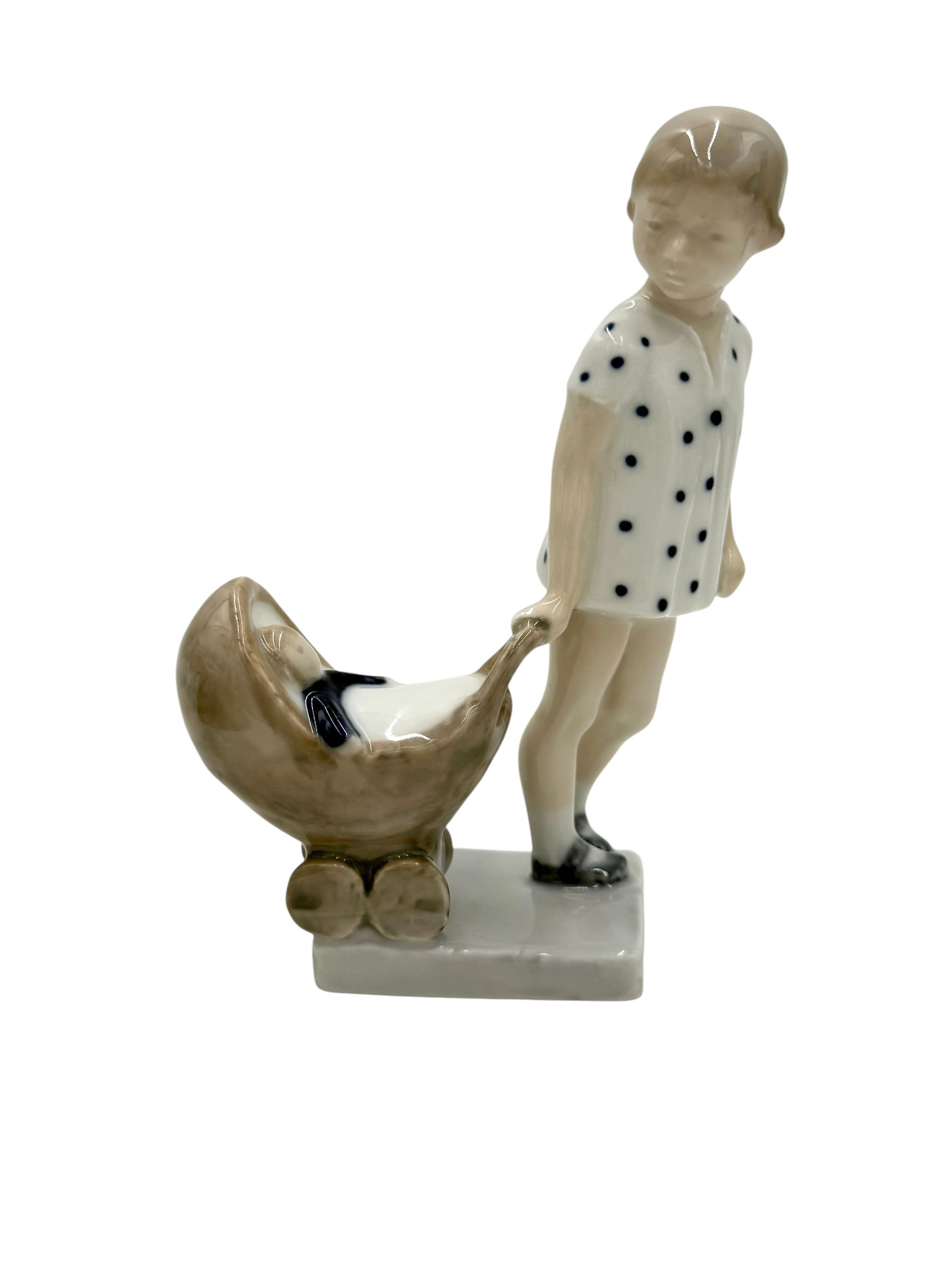 Nr: 5194 - Sjælden Pige med barnevogn - Royal Copenhagen RC