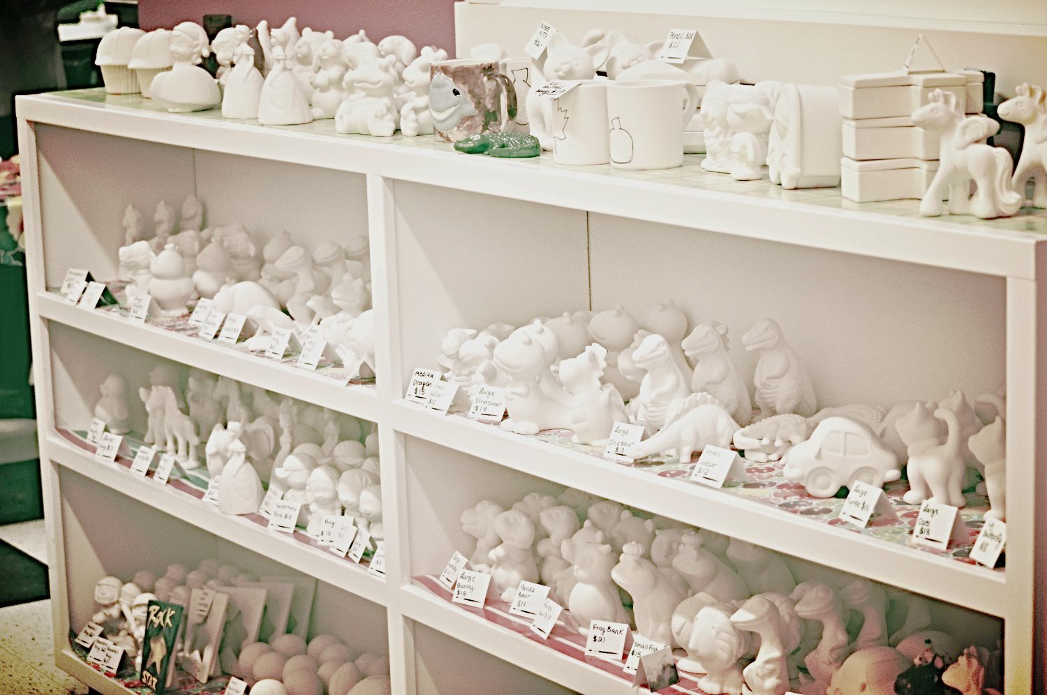 Happy Art Ceramic Studio/gallery