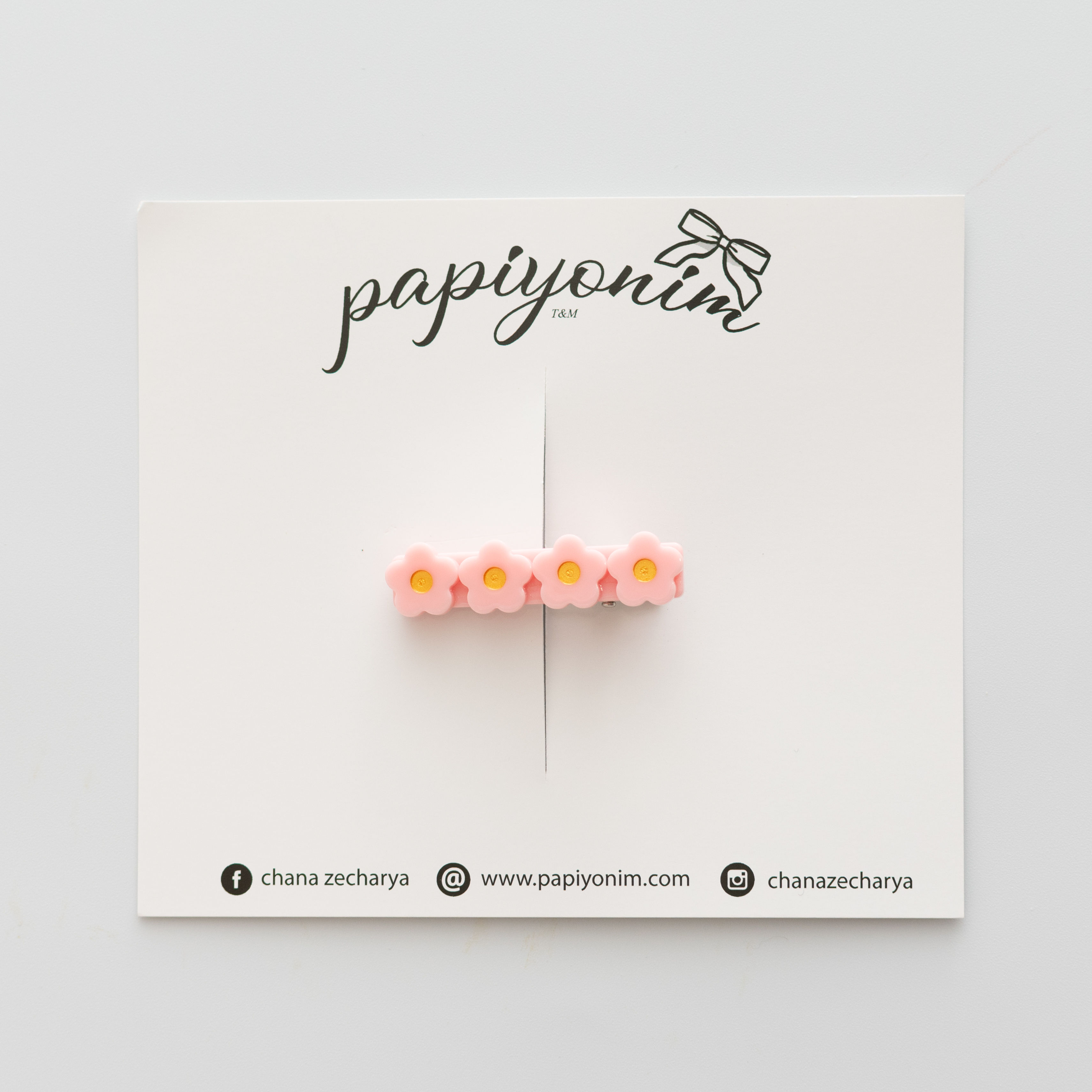 סיכת מקור פרחים ורוד בייבי