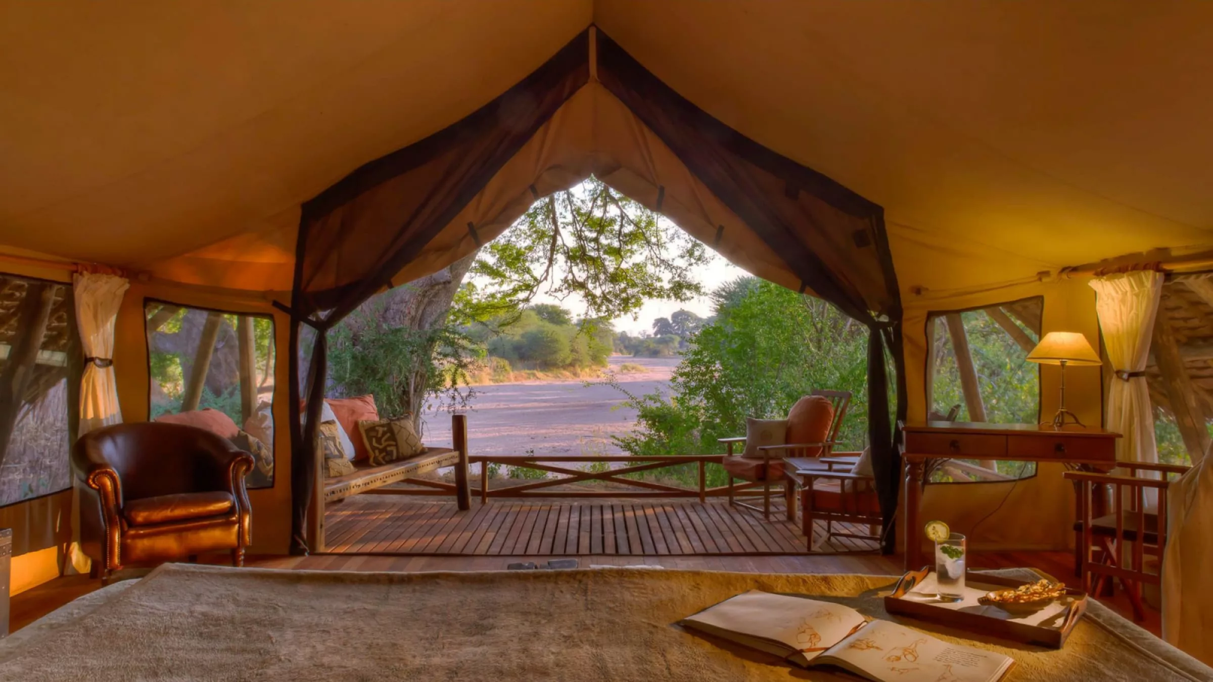 jongomero-view-from-the-tented-suite-over-the-dry-jongomero-river-2400.webp