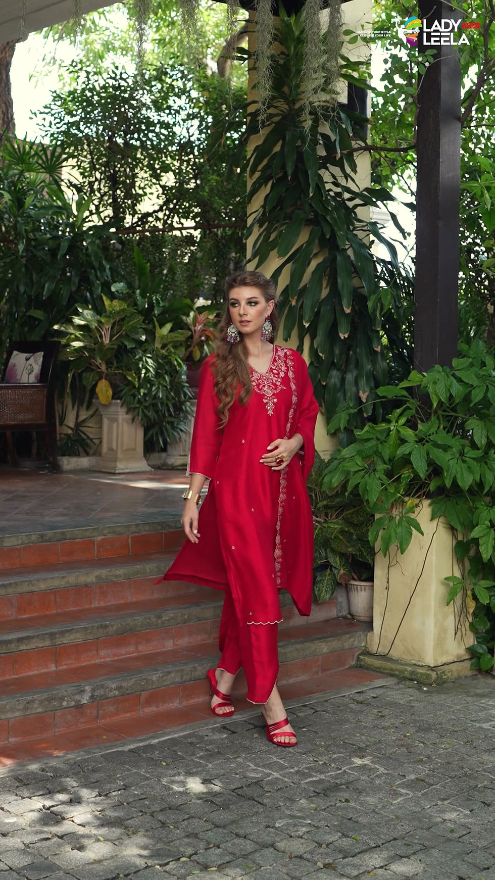 Thumbnail: Musted Shimmer Vichitra Fabric Suit