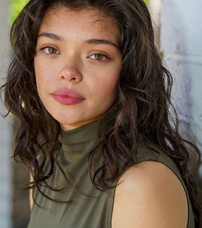 HEADSHOT_ChloeParmelee_Stars_edited.jpg