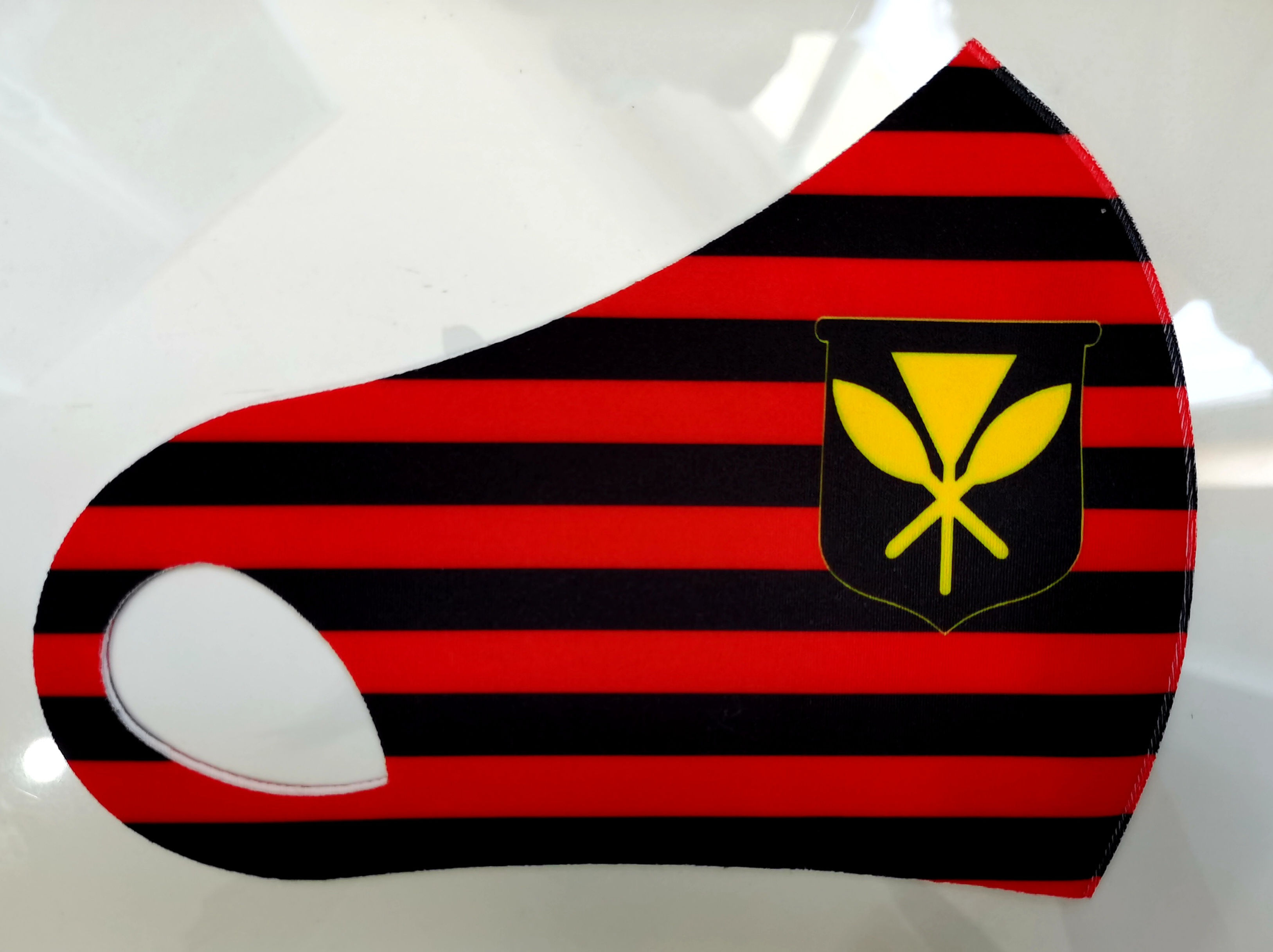 MASK VS21-112M "BLK/RED KANAKA SYMBOL MASK"