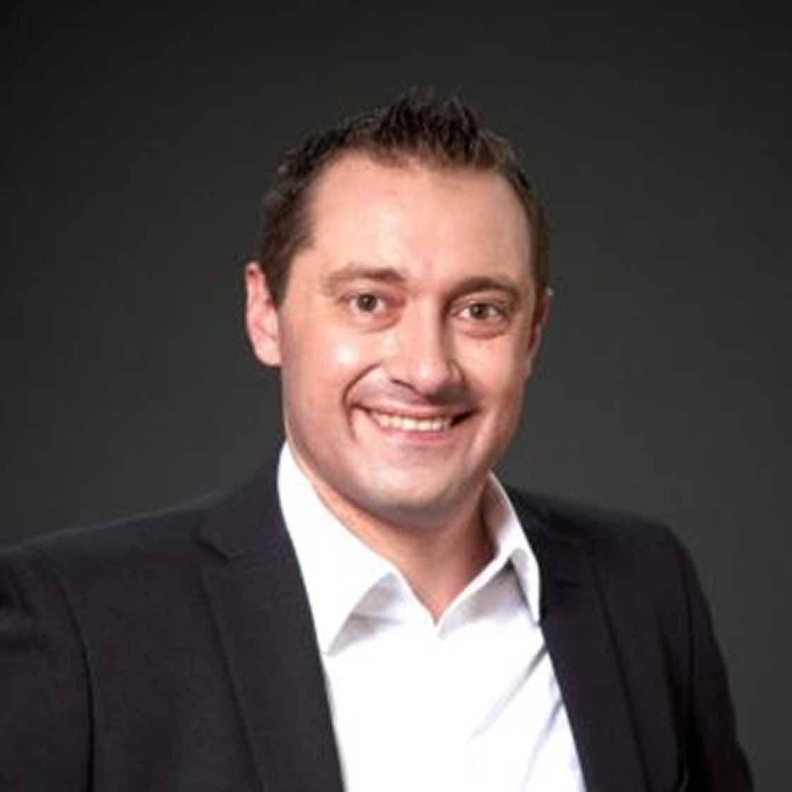 Dominic_Burkhalter-300x300 1.png