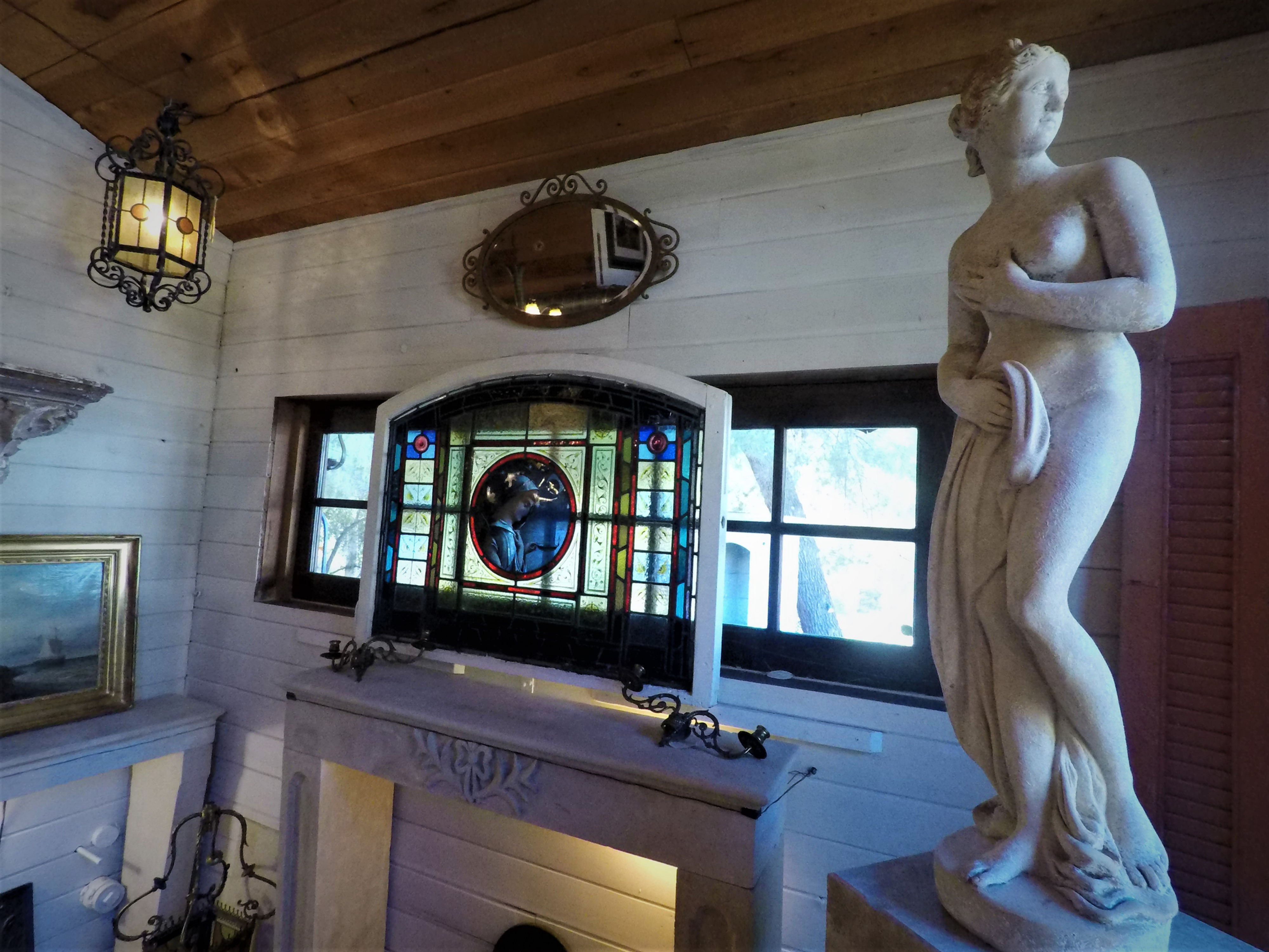 ARCHITECTURAL INTERIOR