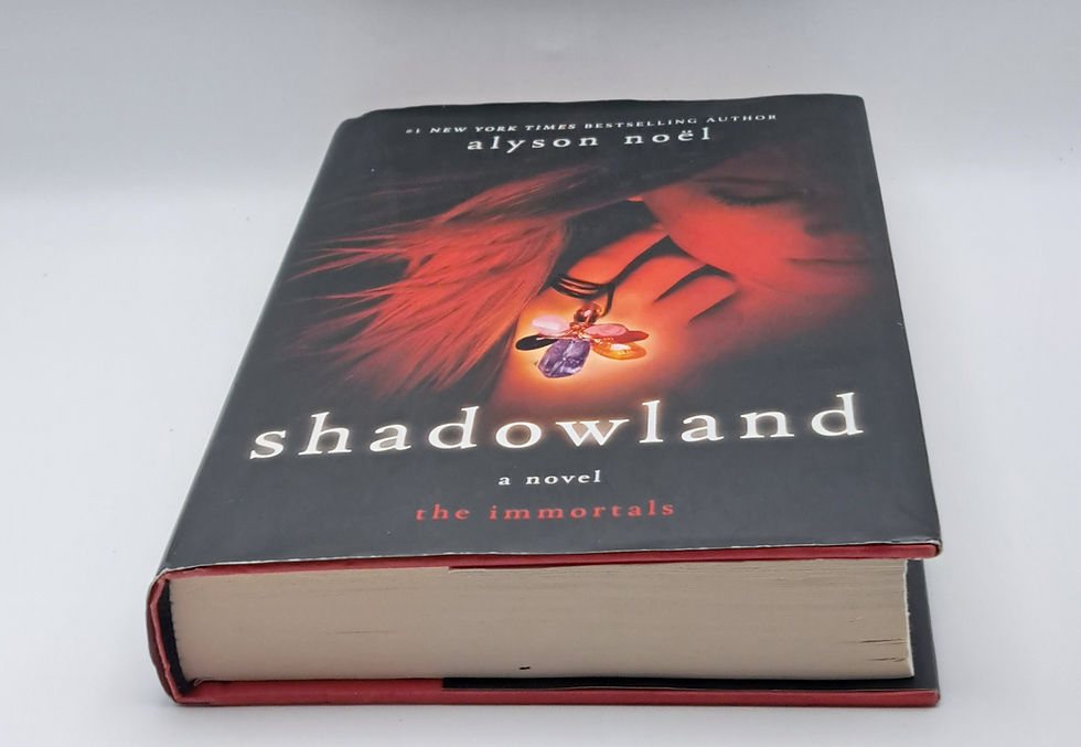 Thumbnail: Shadowland by Alyson Noël