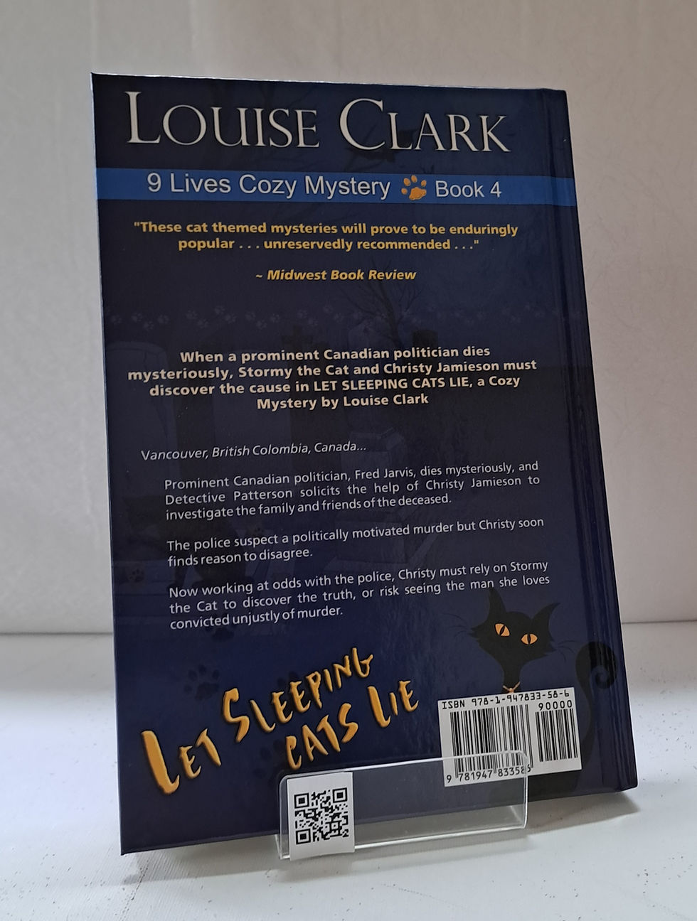 Let Sleeping Cats Lie by Louise Clark (9 Lives Cozy Mystery Book 4)